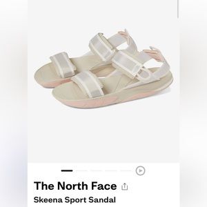 The North Face

Skeena Sport Sandal. Never worn